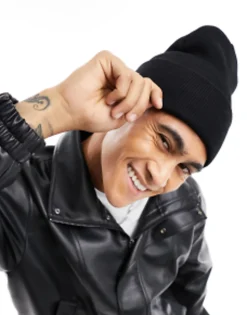 Bershka Beanie In