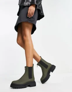 Bershka Chunky Chelsea Boot In
