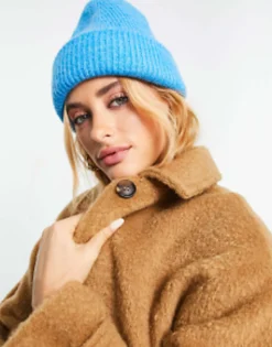 Design Chunky Double Roll Beanie In