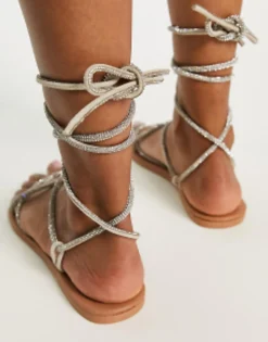 Design Faye Leather Embellished Flat Sandals In