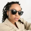 Design Fine Frame Round Sunglasses In