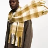 Design Fluffy Scarf In Olive Check
