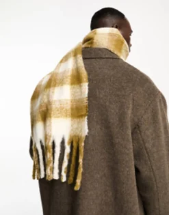 Design Fluffy Scarf In Olive Check