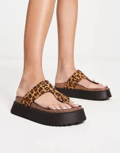 Design Freefall Toe Post Footbed In