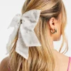 Design Hair Bow In With Pearls