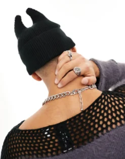Design Halloween Horned Beanie In