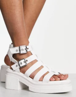 Design Highway Chunky Mid Heeled Sandals In