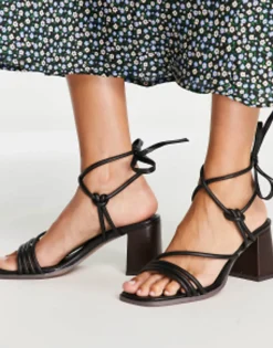 Design Hollow Strappy Tie Leg Mid Heeled Sandals In