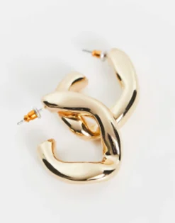 Design Hoop Earring With Twist Link Design In Tone