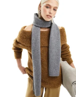 Design Knit Scarf In Wool Mix In Grey