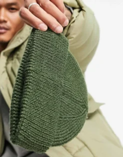 Design Lambswool Mini Fisherman Ribbed Beanie In