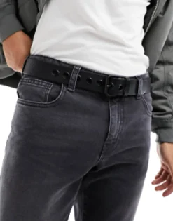 Design Leather Belt With Oversized Eyelets In