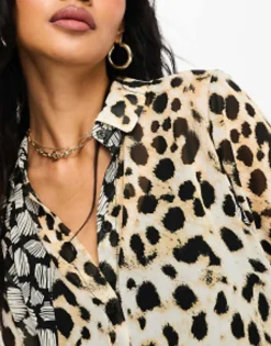 Design Long Sleeve Soft Shirt In Mixed Animal Scarf Print