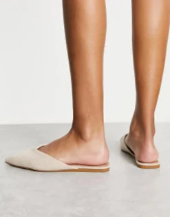 Design Luna Pointed Ballet Mules In