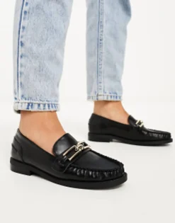 Design Melodic Slim Loafer With Chain In