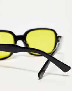 Design Mid Square Sunglasses In With Yellow Lens