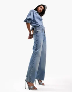 Design Minimal Denim Shirt In Lightwash