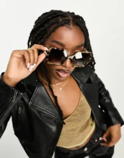 Design Oversized 70S Sunglasses In Milky Tort