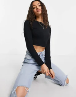 Design Petite Fitted Crop T-Shirt With Long Sleeve In