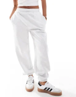Design Petite Ultimate Jogger Co-Ord In