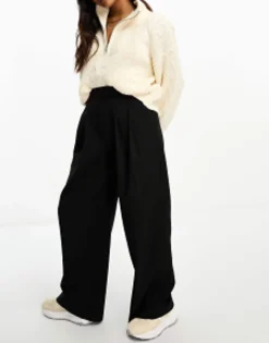 Design Petite Wide Leg Trouser In