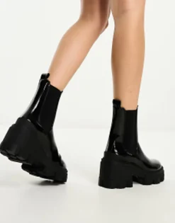 Design Reality Chunky Mid-Heeled Chelsea Boots In