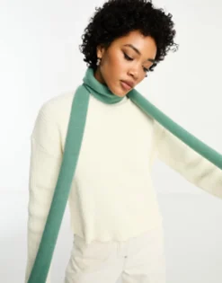 Design Skinny Knit Scarf In Dark