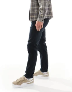Design Slim Chinos In