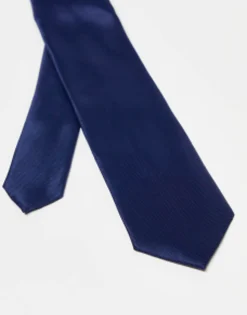 Design Slim Tie In
