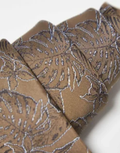 Design Slim Tie In Botanical Jacquard