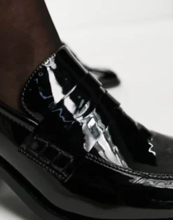 Design Substitute Smart Mid Heeled Loafers In Black