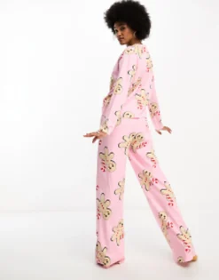 Design Tall Christmas Gingerbread Long Sleeve Top & Trouser Pyjama Set In