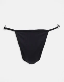 Design Thong In With Hardware Detail