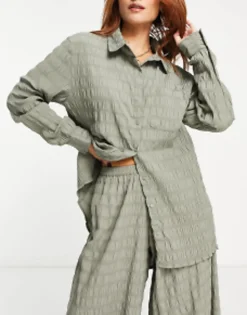 Esmee Exclusive Textured Co-Ord In Aloe