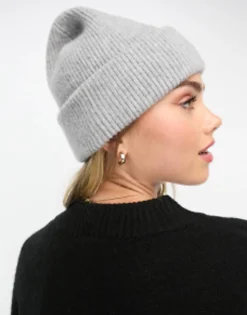 Monki Ribbed Beanie Hat In