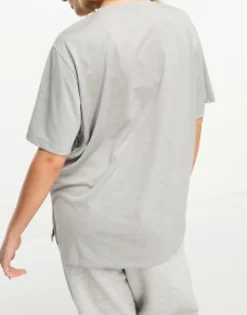 New Balance Relentless Oversized Tee In Grey Marl