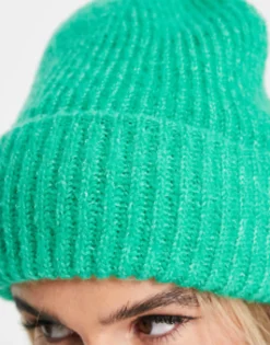 New Look Chunky Turn Up Beanie In Bright Green
