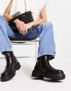 New Look Flat Chunky High Ankle Chelsea Boot In