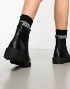 New Look Wide Fit Pu Stitch Chelsea Boots In