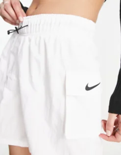 Nike Essential Woven Cargo Shorts In