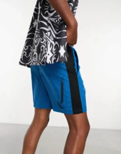 Nike Football Academy 23 Dri-Fit Logo Shorts In