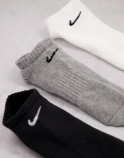 Nike Training 3 Pack Unisex Trainer Socks In