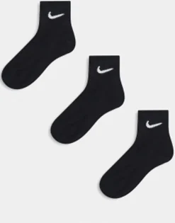 Nike Training Unisex 3 Pack Ankle Socks In