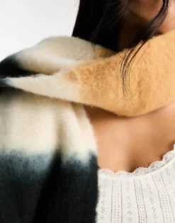 Pieces Soft Tassle Scarf In Gradient