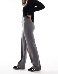 Pull&Bear High Waisted Seam Front Tailored Straight Leg Trouser In