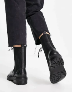 Simply Be Wide Fit Leather Pull On Chelsea Flat Ankle Boots With Cleated Sole In