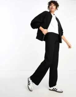 Stradivarius Tall Tailored Straight Trouser In