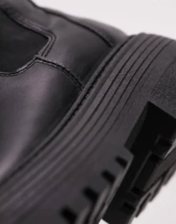 Topshop Kellis Chunky Chelsea Boot In
