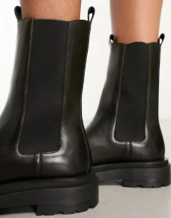 Walk London Dana Chelsea Boots In Leather