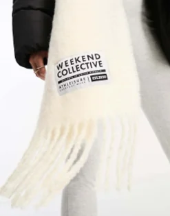 Weekend Collective Fluffy Blanket Scarf With Woven Label